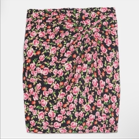 SUMMER/SPRING ZARA FLORAL MINI SKIRT SIZE S - Picture 2 of 3